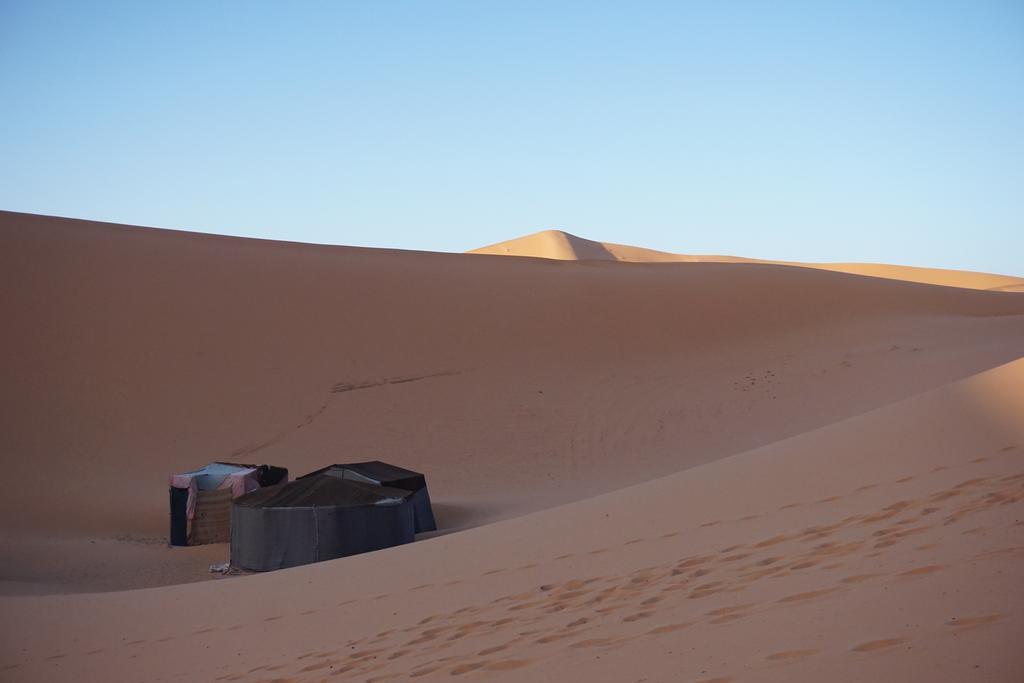 ホテル Sahara Camel Tours Camp メルズーガ 部屋 写真