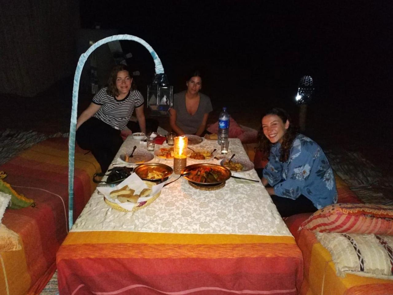 ホテル Sahara Camel Tours Camp メルズーガ エクステリア 写真