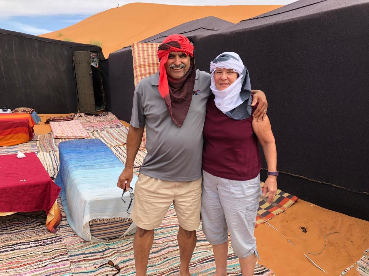 ホテル Sahara Camel Tours Camp メルズーガ エクステリア 写真